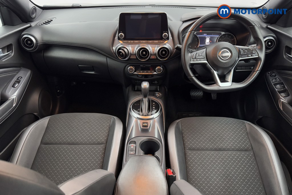 Nissan Juke N-Connecta Automatic Petrol SUV - Stock Number (1572667) - 2nd supplementary image
