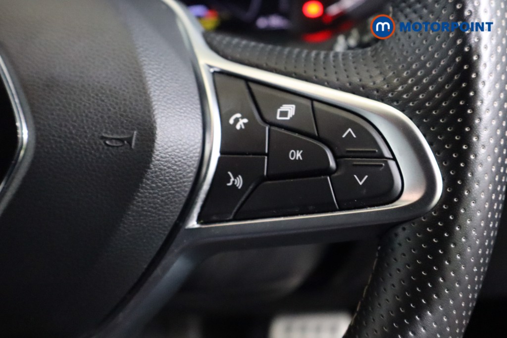 Renault Clio Rs Line Automatic Petrol-Electric Hybrid Hatchback - Stock Number (1572715) - 4th supplementary image