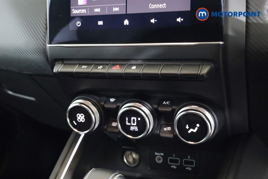Renault Clio Rs Line Automatic Petrol-Electric Hybrid Hatchback - Stock Number (1572715) - 7th supplementary image