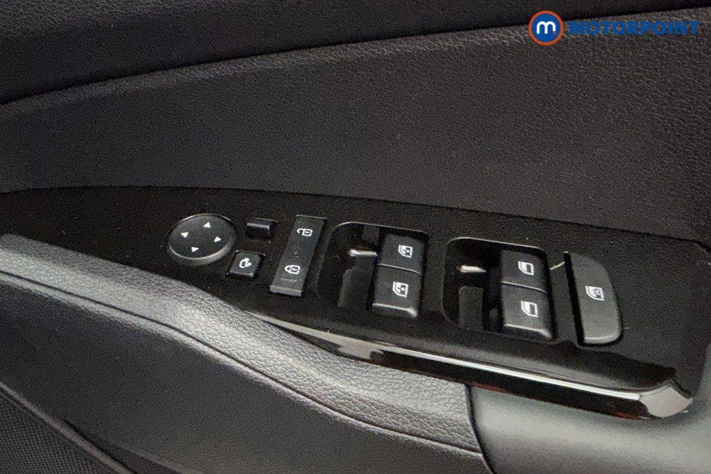 KIA Sportage 3 Automatic Petrol-Electric Hybrid SUV - Stock Number (1572732) - 22nd supplementary image