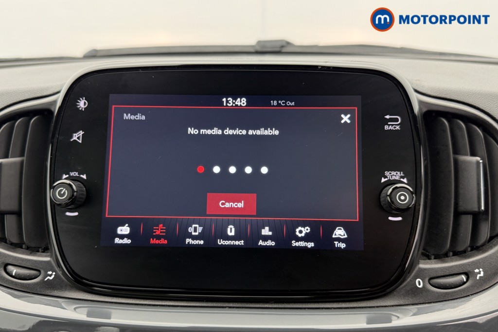 Fiat 500 Dolcevita Manual Petrol-Electric Hybrid Hatchback - Stock Number (1572931) - 6th supplementary image