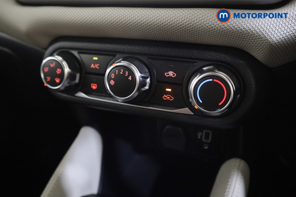 Nissan Micra Acenta Manual Petrol Hatchback - Stock Number (1573143) - 7th supplementary image