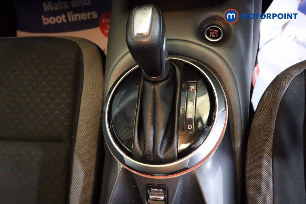Nissan Juke N-Connecta Automatic Petrol SUV - Stock Number (1573163) - 9th supplementary image