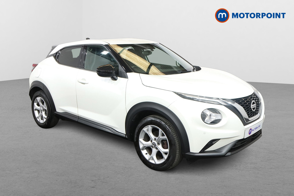 Nissan Juke N-Connecta Automatic Petrol SUV - Stock Number (1573163) - Drivers side front corner