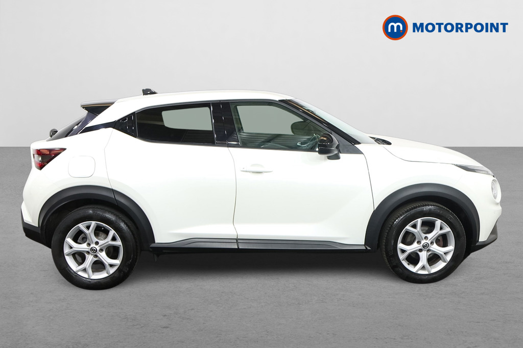 Nissan Juke N-Connecta Automatic Petrol SUV - Stock Number (1573163) - Drivers side