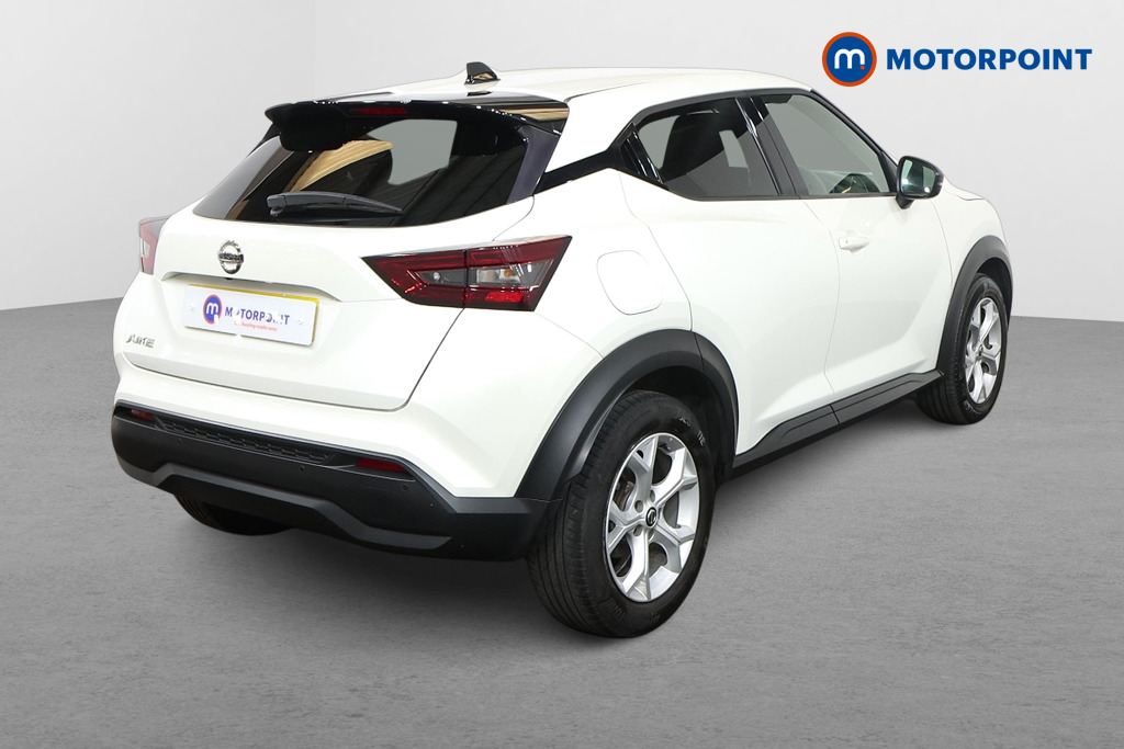 Nissan Juke N-Connecta Automatic Petrol SUV - Stock Number (1573163) - Drivers side rear corner