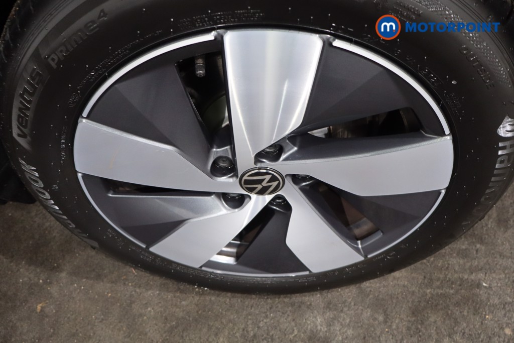 Volkswagen Passat Life Automatic Petrol Plug-In Hybrid Estate - Stock Number (1573307) - 11th supplementary image