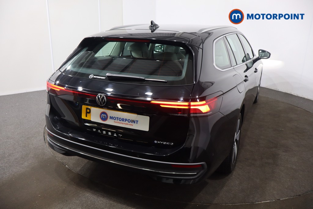 Volkswagen Passat Life Automatic Petrol Plug-In Hybrid Estate - Stock Number (1573307) - 26th supplementary image