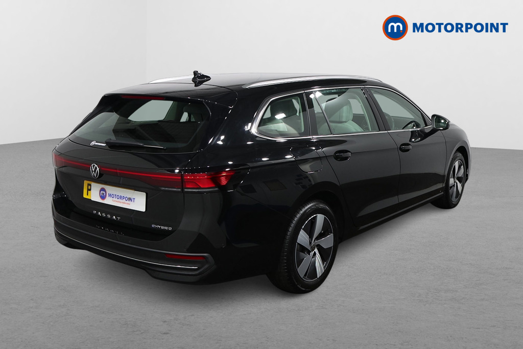 Volkswagen Passat Life Automatic Petrol Plug-In Hybrid Estate - Stock Number (1573307) - Drivers side rear corner