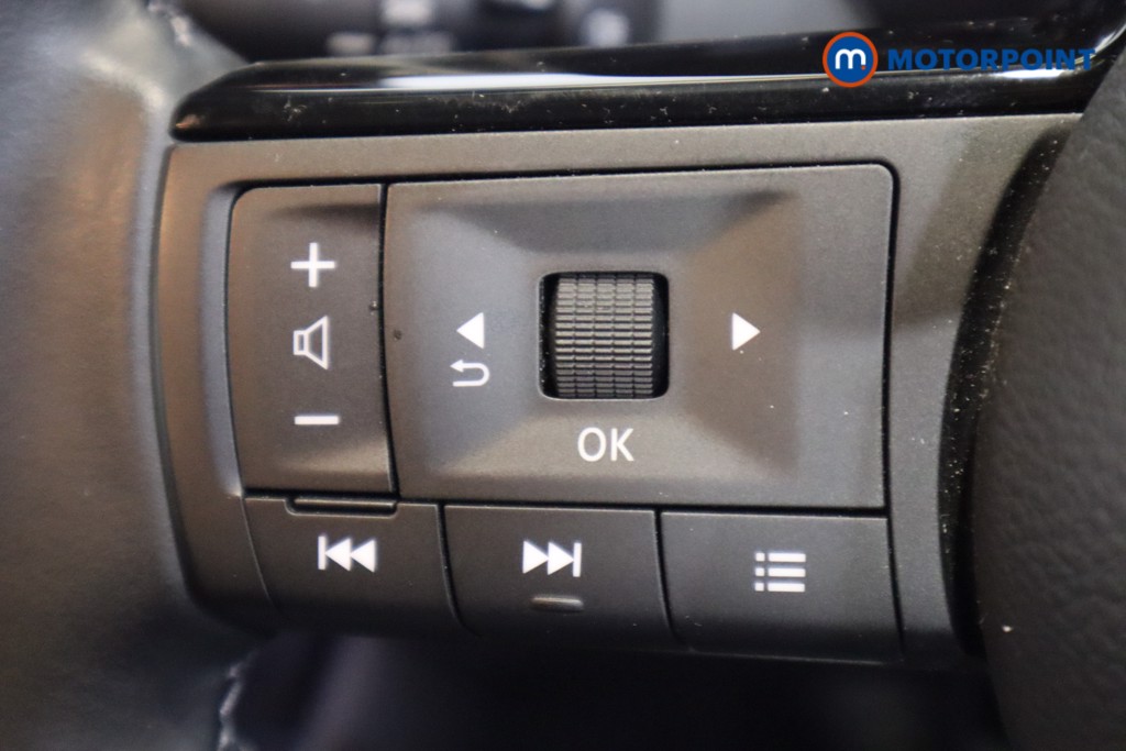 Nissan Qashqai N-Connecta Automatic Petrol-Electric Hybrid SUV - Stock Number (1573799) - 17th supplementary image