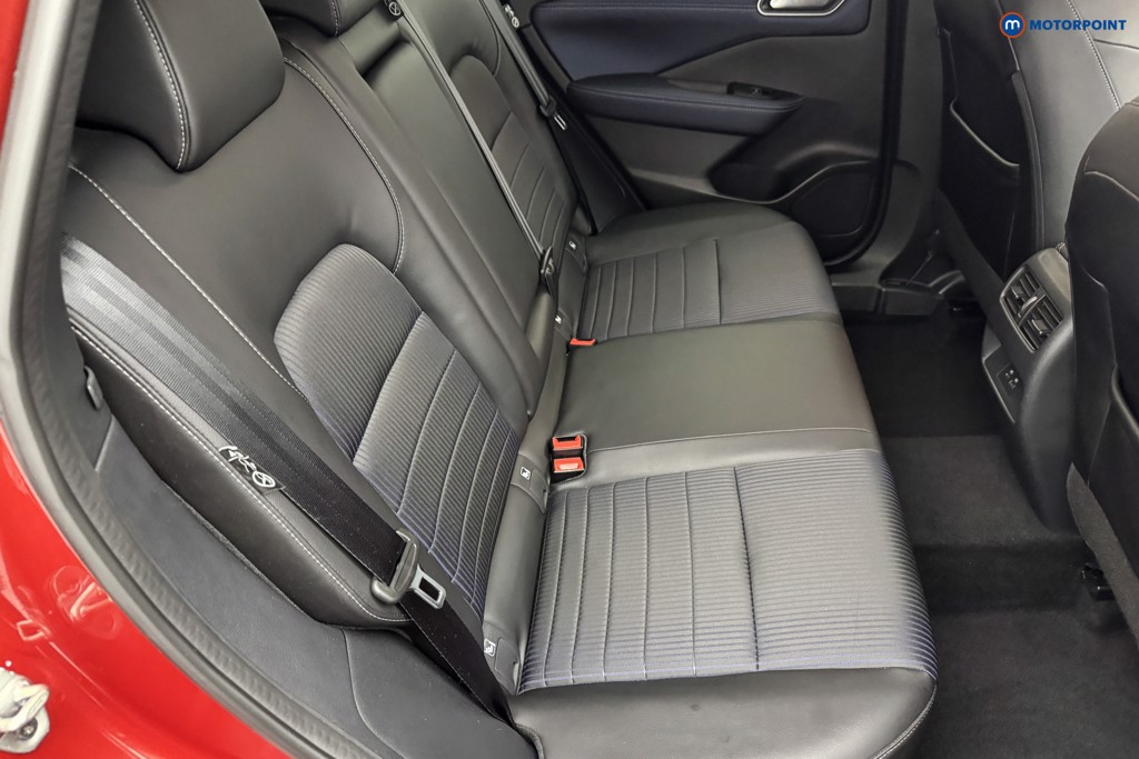 Nissan Qashqai Tekna Automatic Petrol SUV - Stock Number (1574459) - 4th supplementary image