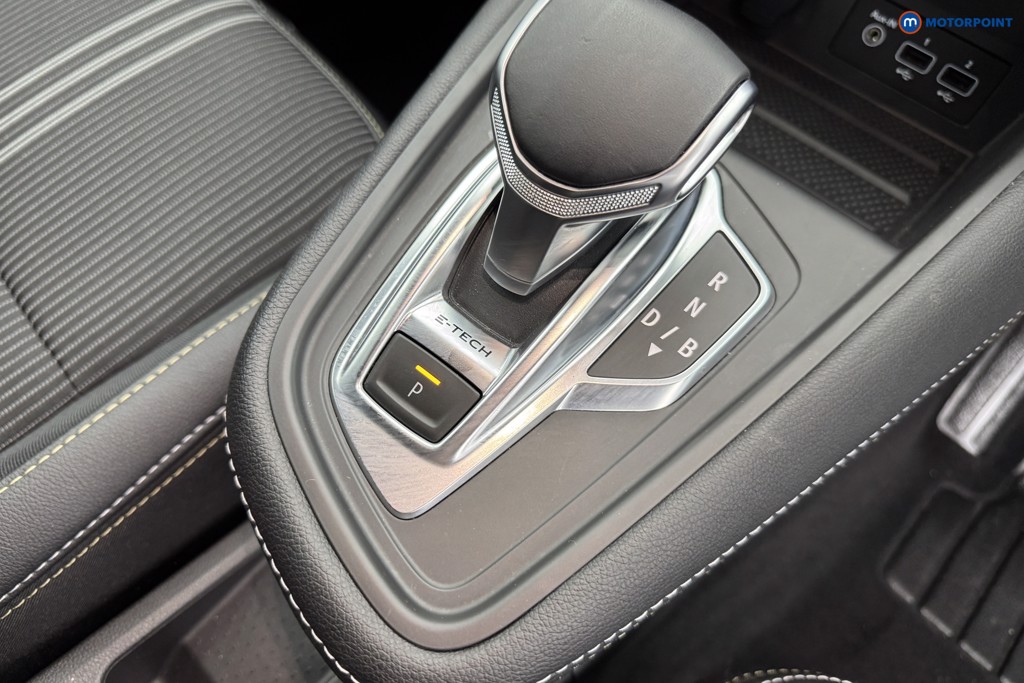 Renault Captur Engineered Automatic Petrol-Electric Hybrid SUV - Stock Number (1574997) - 14th supplementary image
