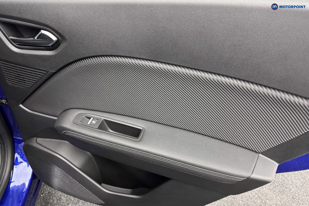 Renault Captur Engineered Automatic Petrol-Electric Hybrid SUV - Stock Number (1574997) - 25th supplementary image