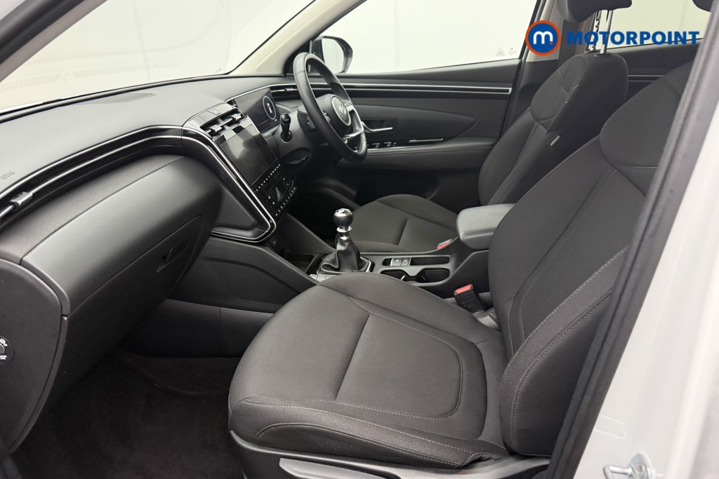 Hyundai Tucson Se Connect Manual Petrol SUV - Stock Number (1575402) - 1st supplementary image