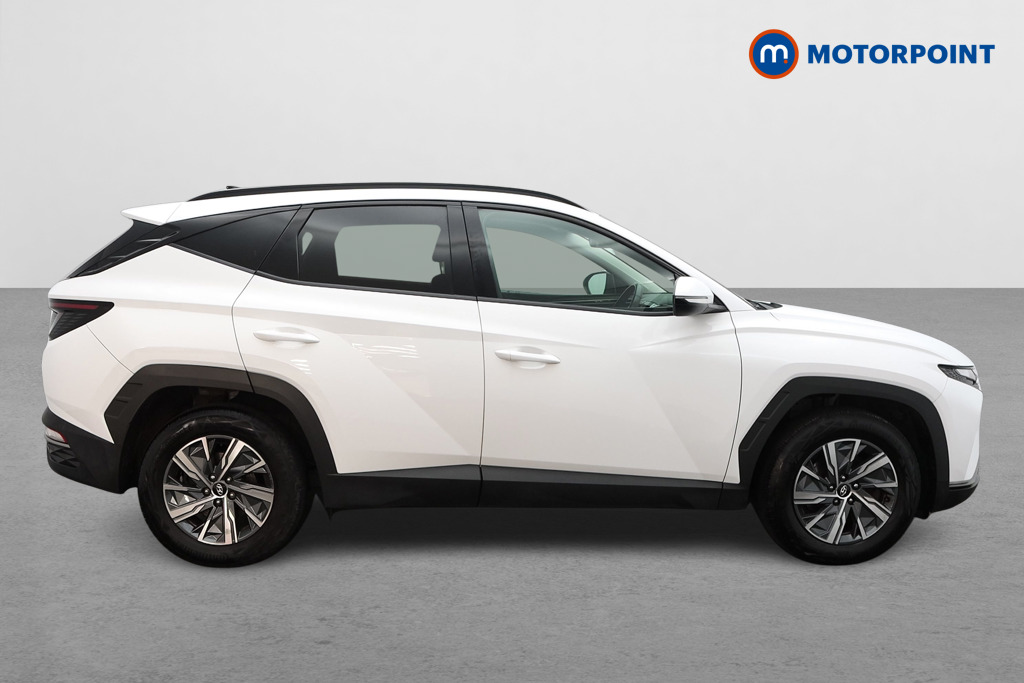 Hyundai Tucson Se Connect Manual Petrol SUV - Stock Number (1575402) - Drivers side