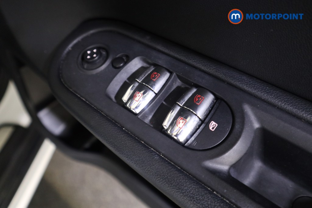 Mini Countryman Cooper Classic Manual Petrol SUV - Stock Number (1576791) - 11th supplementary image