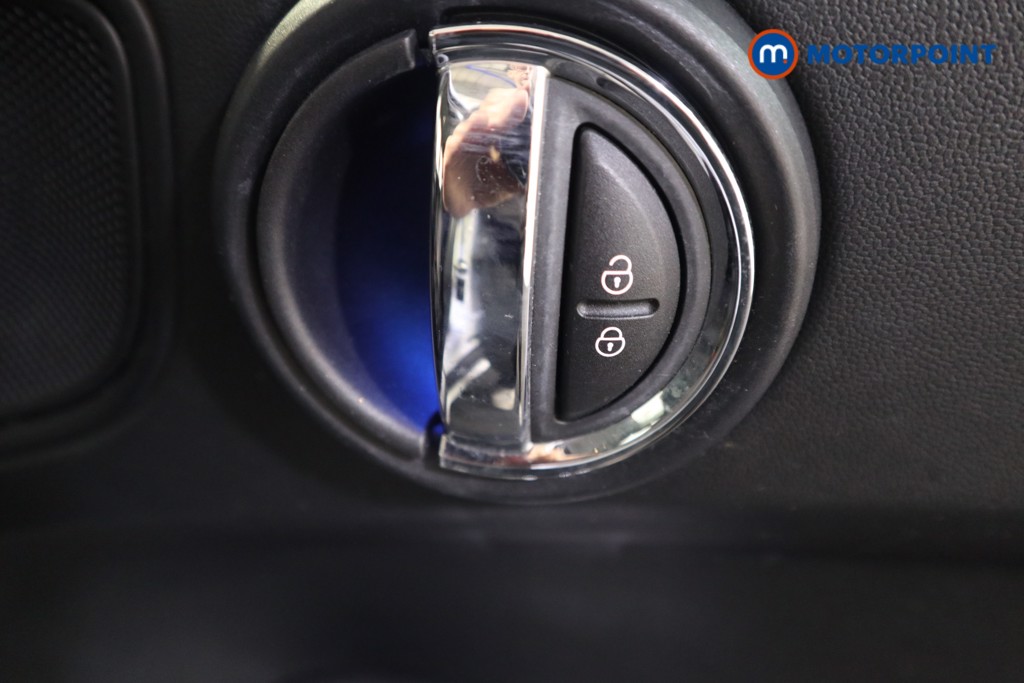 Mini Countryman Cooper Classic Manual Petrol SUV - Stock Number (1576791) - 12th supplementary image