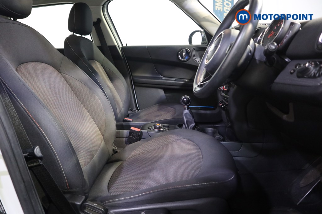 Mini Countryman Cooper Classic Manual Petrol SUV - Stock Number (1576791) - 13th supplementary image