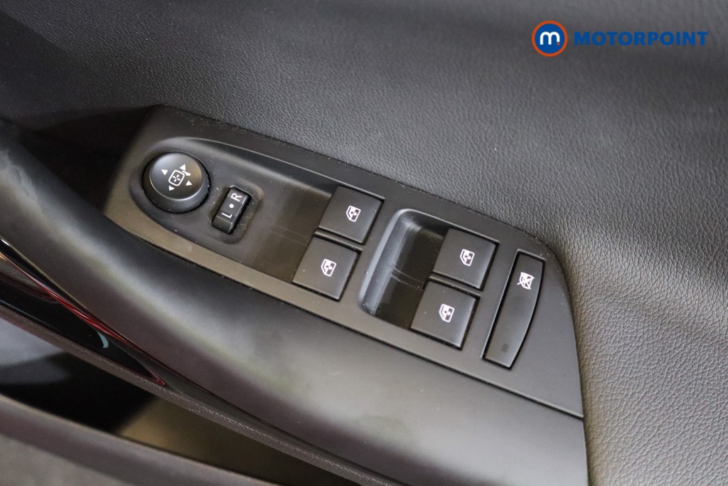 Vauxhall Astra Griffin Edition Manual Petrol Hatchback - Stock Number (1576965) - 9th supplementary image