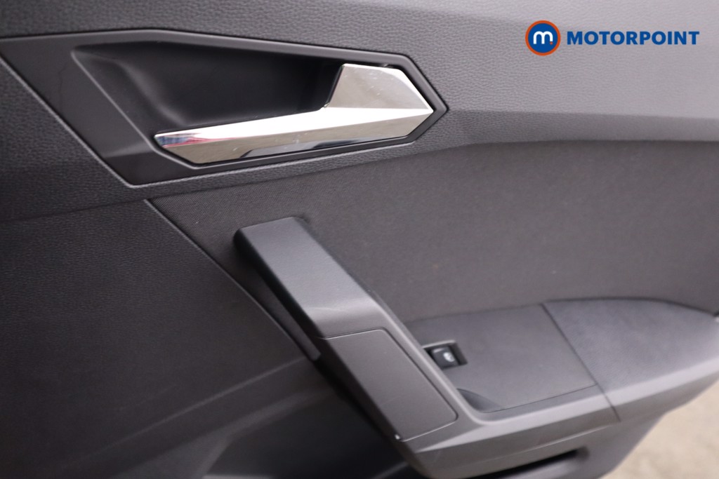 Seat Arona FR Manual Petrol SUV - Stock Number (1576985) - 17th supplementary image