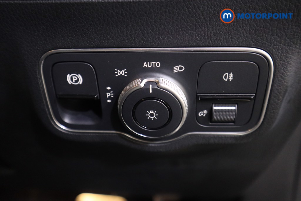 Mercedes-Benz GLA Exclusive Edition Automatic Petrol Plug-In Hybrid SUV - Stock Number (1577172) - 9th supplementary image