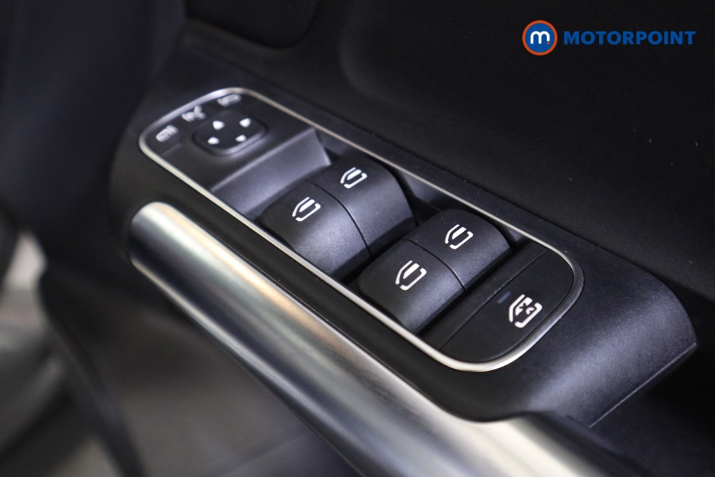 Mercedes-Benz GLA Exclusive Edition Automatic Petrol Plug-In Hybrid SUV - Stock Number (1577172) - 11th supplementary image