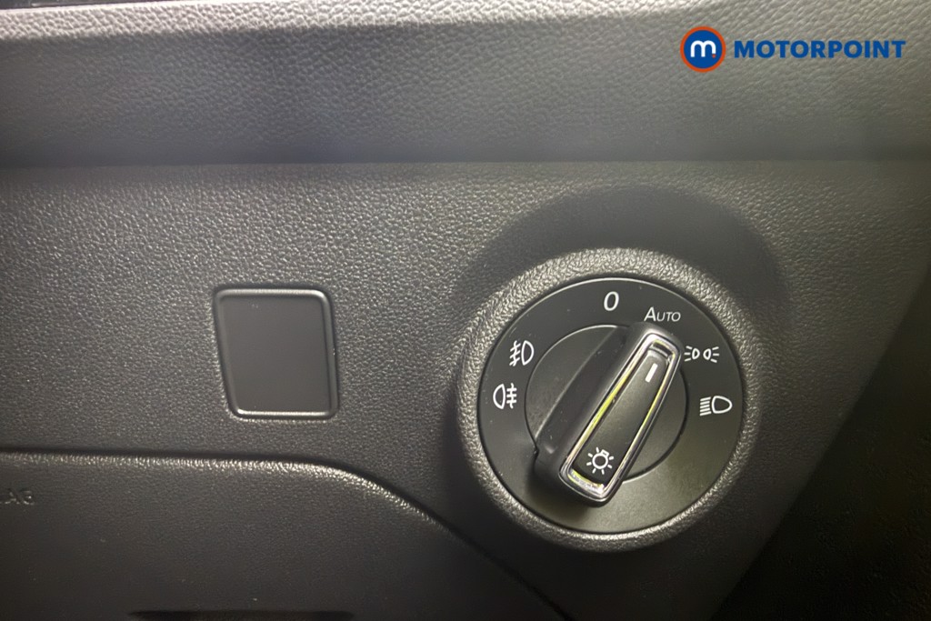 Seat Leon Fr Black Edition Manual Petrol Hatchback - Stock Number (1577381) - 17th supplementary image