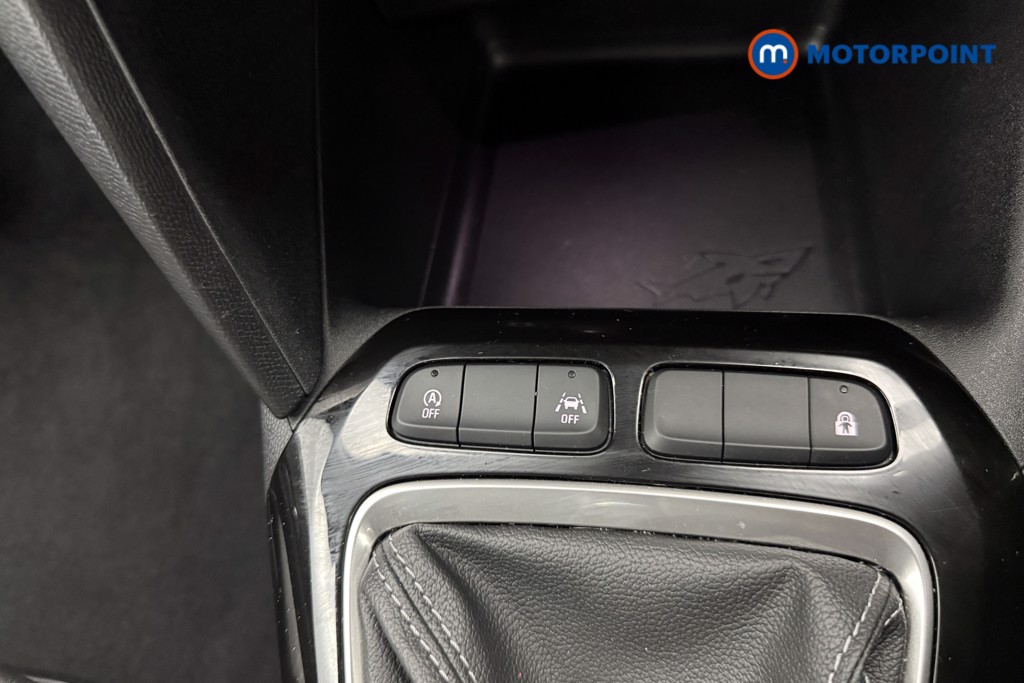 Vauxhall Corsa Design Manual Petrol Hatchback - Stock Number (1577437) - 9th supplementary image