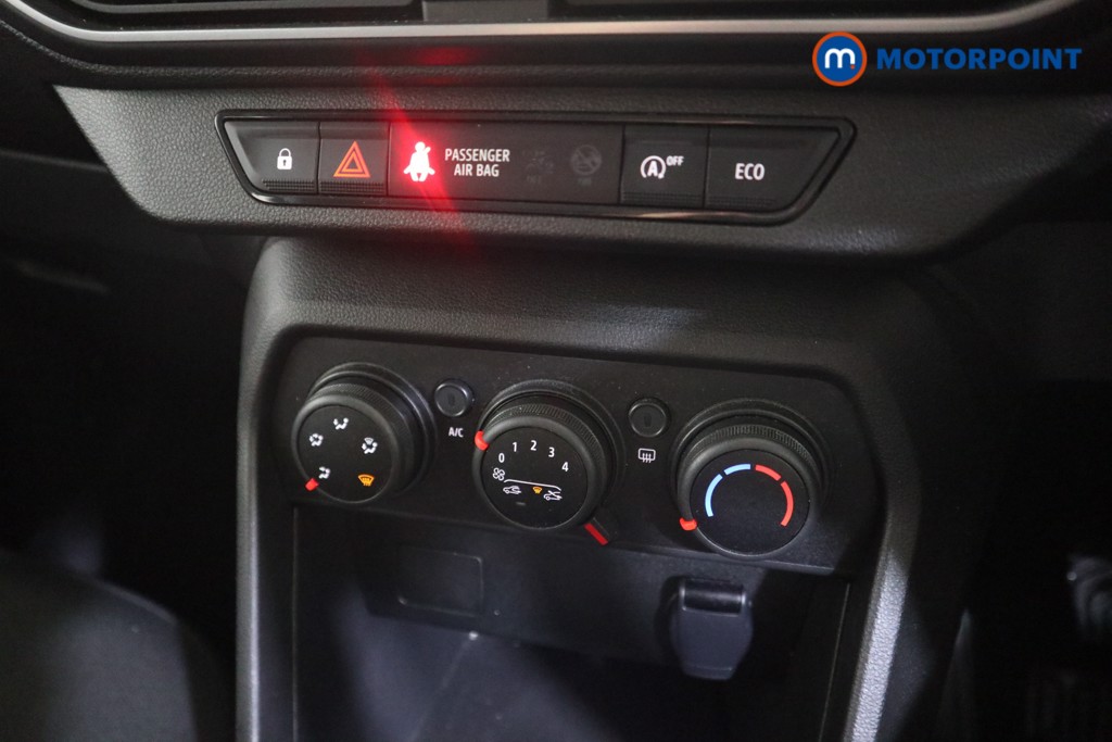 Dacia Jogger Essential Manual Petrol People Carrier - Stock Number (1577640) - 6th supplementary image