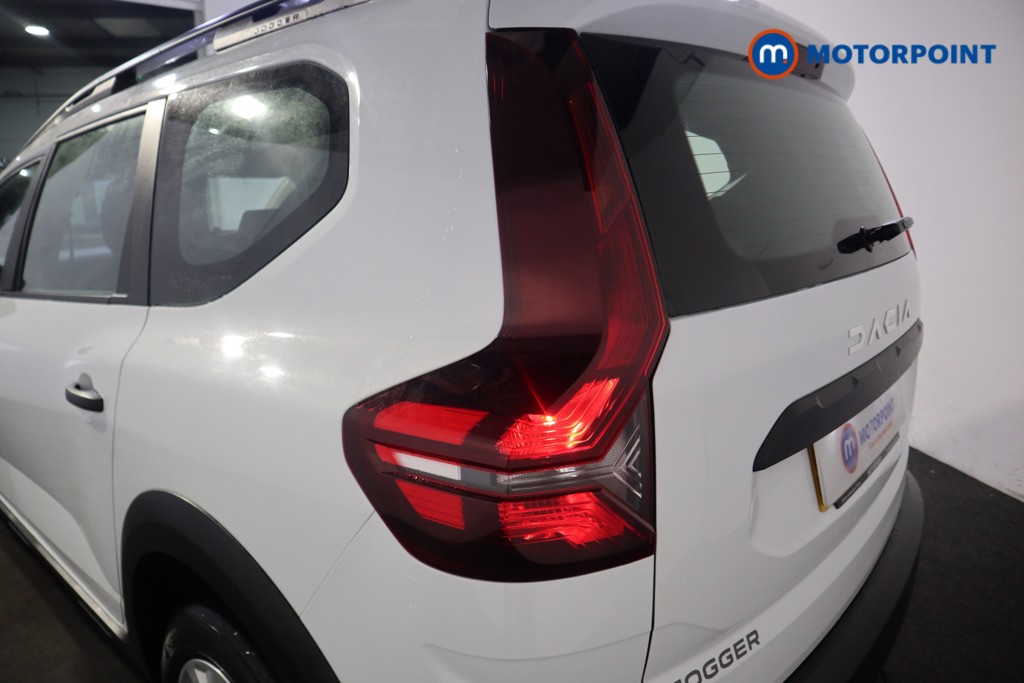 Dacia Jogger Essential Manual Petrol People Carrier - Stock Number (1577640) - 16th supplementary image