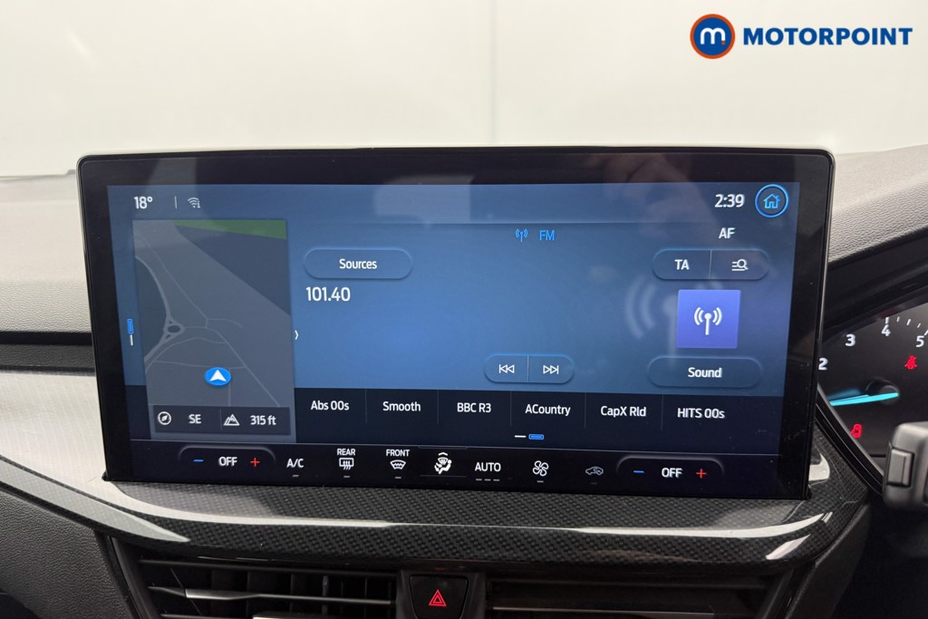 Ford Focus St-Line Edition Manual Petrol-Electric Hybrid Hatchback - Stock Number (1577650) - 6th supplementary image