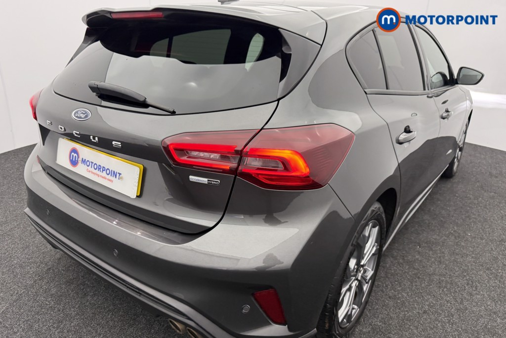 Ford Focus St-Line Edition Manual Petrol-Electric Hybrid Hatchback - Stock Number (1577650) - 24th supplementary image