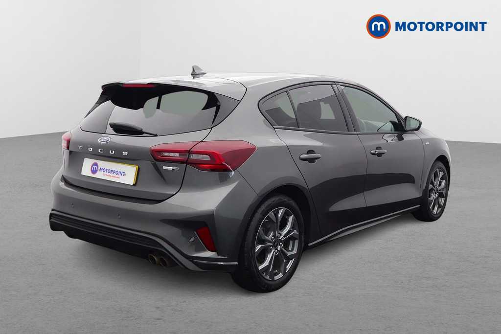 Ford Focus St-Line Edition Manual Petrol-Electric Hybrid Hatchback - Stock Number (1577650) - Drivers side rear corner