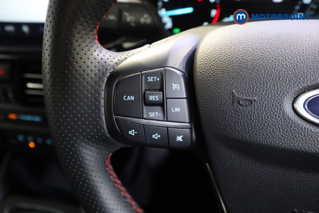 Ford Focus St-Line Edition Manual Petrol-Electric Hybrid Hatchback - Stock Number (1577848) - 3rd supplementary image