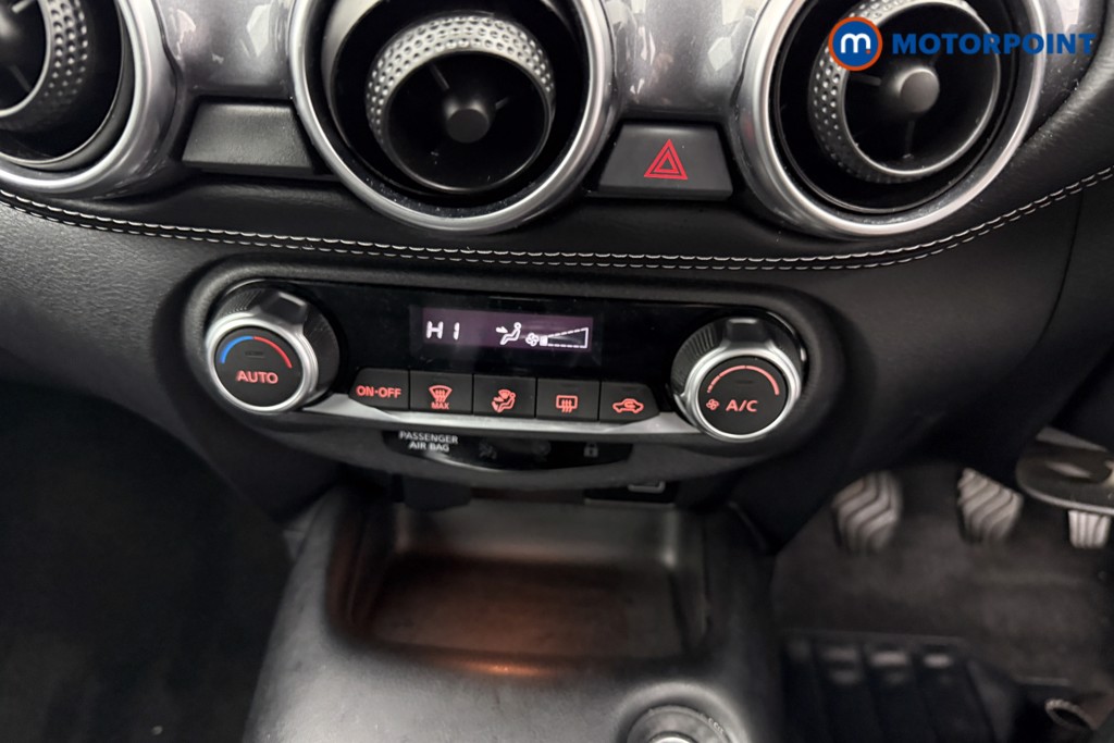 Nissan Juke N-Connecta Manual Petrol SUV - Stock Number (1577902) - 11th supplementary image