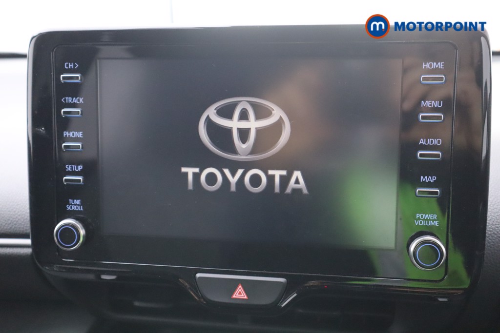 Toyota Yaris Cross Design Automatic Petrol-Electric Hybrid Estate - Stock Number (1577967) - 2nd supplementary image