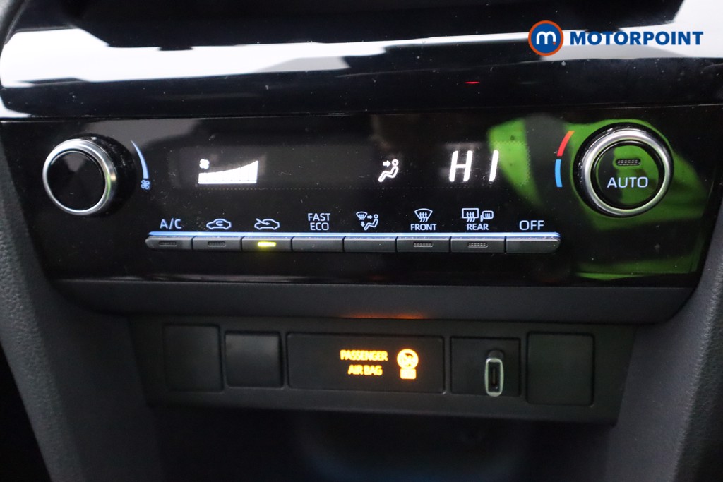 Toyota Yaris Cross Design Automatic Petrol-Electric Hybrid Estate - Stock Number (1577967) - 3rd supplementary image