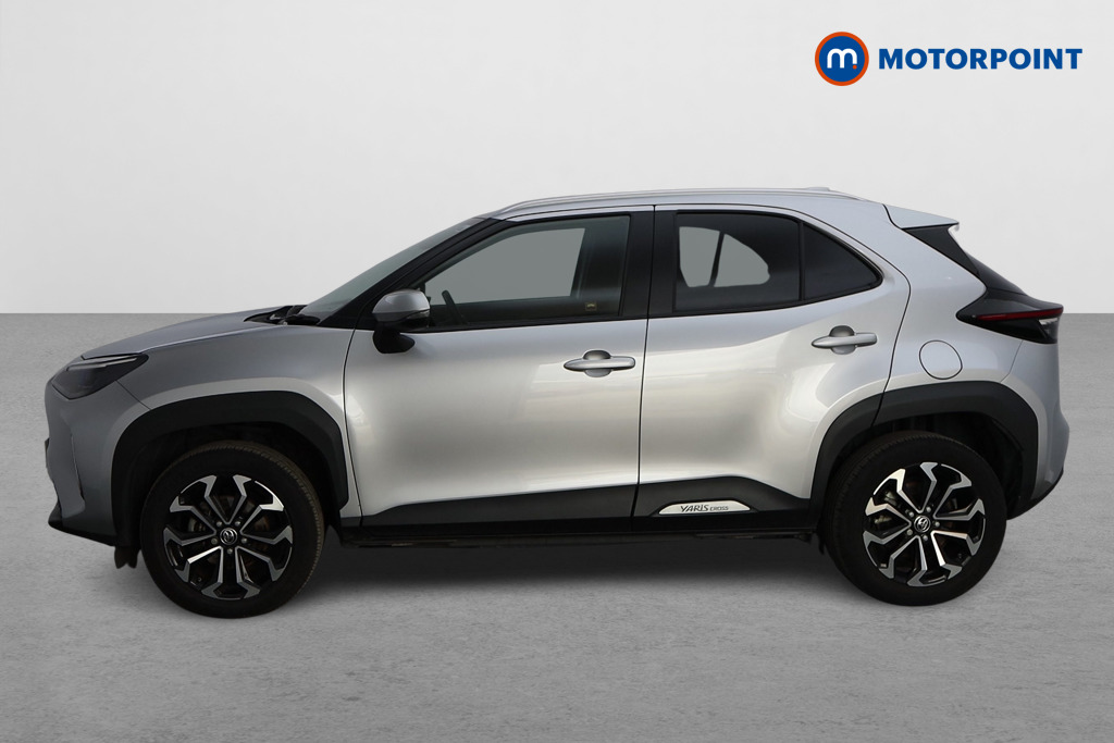 Toyota Yaris Cross Design Automatic Petrol-Electric Hybrid Estate - Stock Number (1577967) - Passenger side