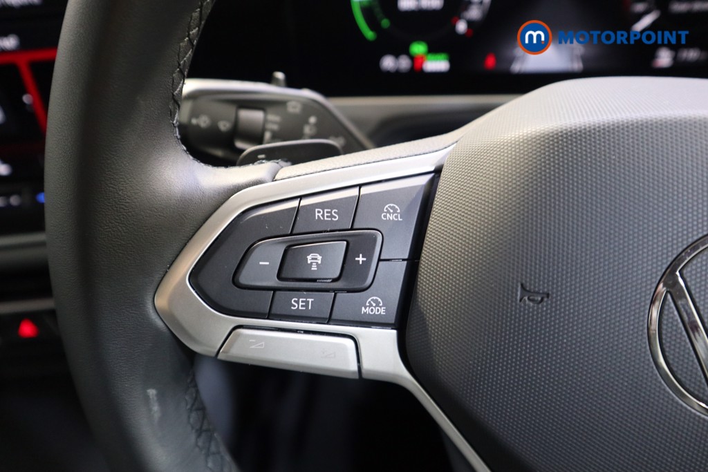 Volkswagen Passat Life Automatic Petrol Plug-In Hybrid Estate - Stock Number (1578081) - 3rd supplementary image