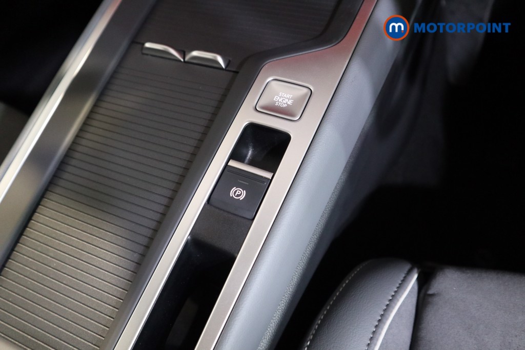 Volkswagen Passat Life Automatic Petrol Plug-In Hybrid Estate - Stock Number (1578081) - 7th supplementary image