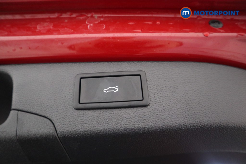 Volkswagen Passat Life Automatic Petrol Plug-In Hybrid Estate - Stock Number (1578081) - 15th supplementary image