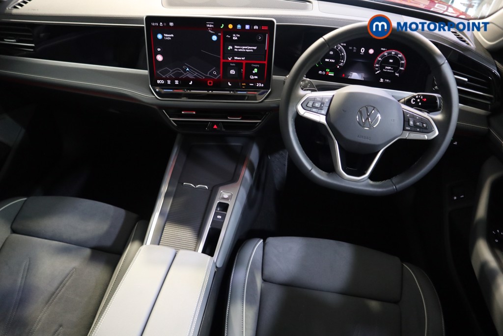 Volkswagen Passat Life Automatic Petrol Plug-In Hybrid Estate - Stock Number (1578081) - 1st supplementary image