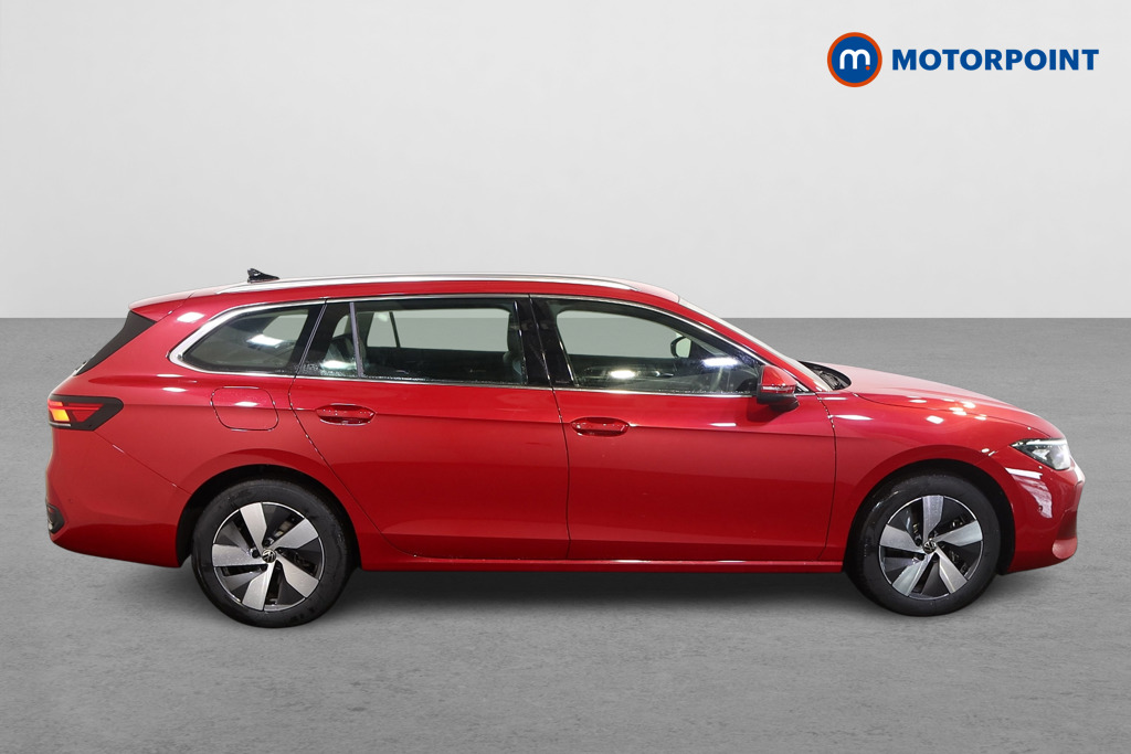 Volkswagen Passat Life Automatic Petrol Plug-In Hybrid Estate - Stock Number (1578081) - Drivers side