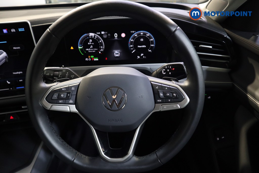 Volkswagen Passat Life Automatic Petrol Plug-In Hybrid Estate - Stock Number (1578098) - 2nd supplementary image