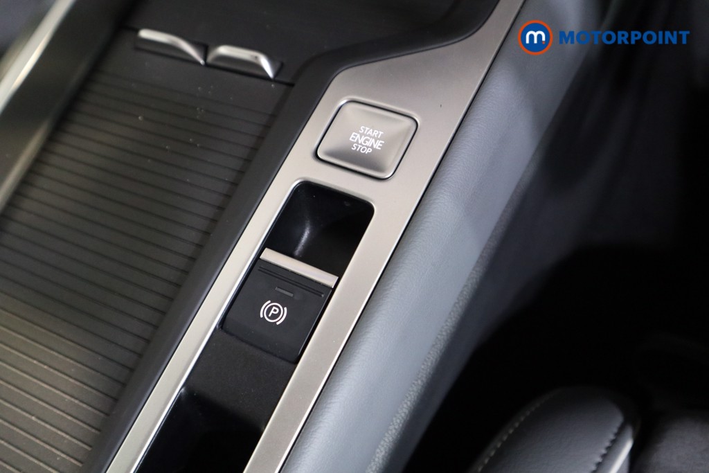 Volkswagen Passat Life Automatic Petrol Plug-In Hybrid Estate - Stock Number (1578098) - 7th supplementary image