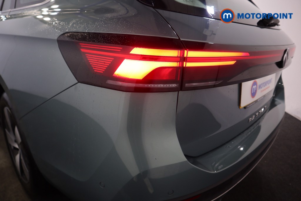 Volkswagen Passat Life Automatic Petrol Plug-In Hybrid Estate - Stock Number (1578098) - 23rd supplementary image