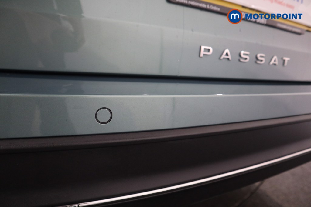 Volkswagen Passat Life Automatic Petrol Plug-In Hybrid Estate - Stock Number (1578099) - 21st supplementary image