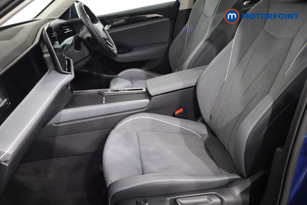 Volkswagen Passat Life Automatic Petrol Plug-In Hybrid Estate - Stock Number (1578146) - 4th supplementary image