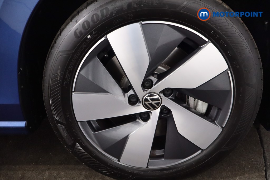 Volkswagen Passat Life Automatic Petrol Plug-In Hybrid Estate - Stock Number (1578146) - 10th supplementary image