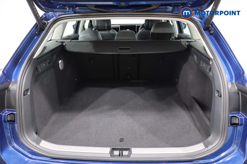 Volkswagen Passat Life Automatic Petrol Plug-In Hybrid Estate - Stock Number (1578146) - 39th supplementary image